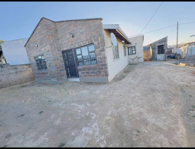 2 BEDROOM HOUSE FOR SALE IN NTUZUMA C